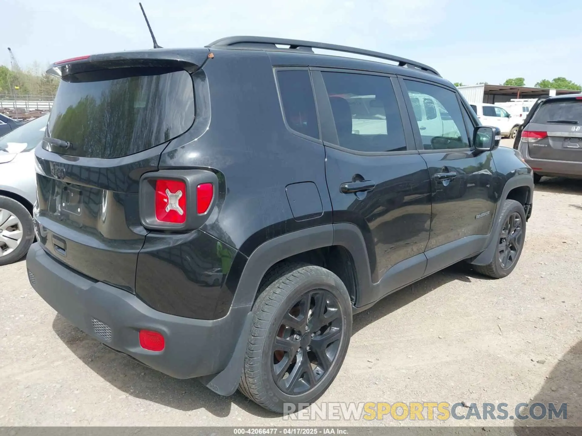 4 Photograph of a damaged car ZACNJDE18NPN80964 JEEP RENEGADE 2022