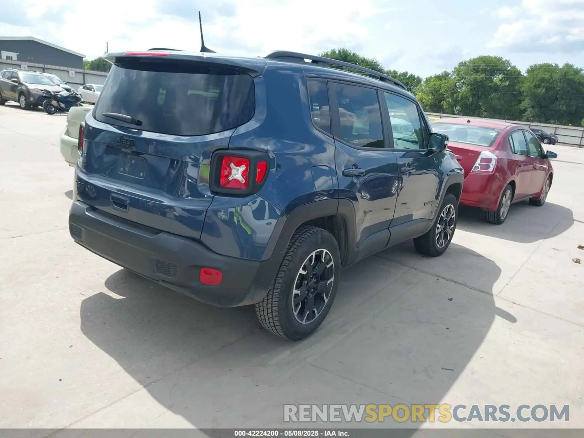 4 Photograph of a damaged car ZACNJDB10PPP70488 JEEP RENEGADE 2023