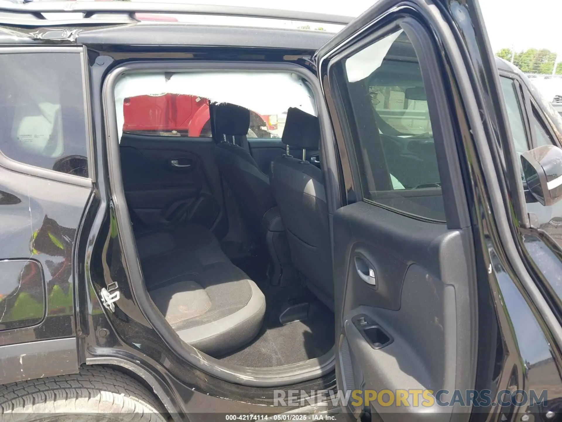 8 Фотография поврежденного автомобиля ZACNJDB10PPP71320 JEEP RENEGADE 2023