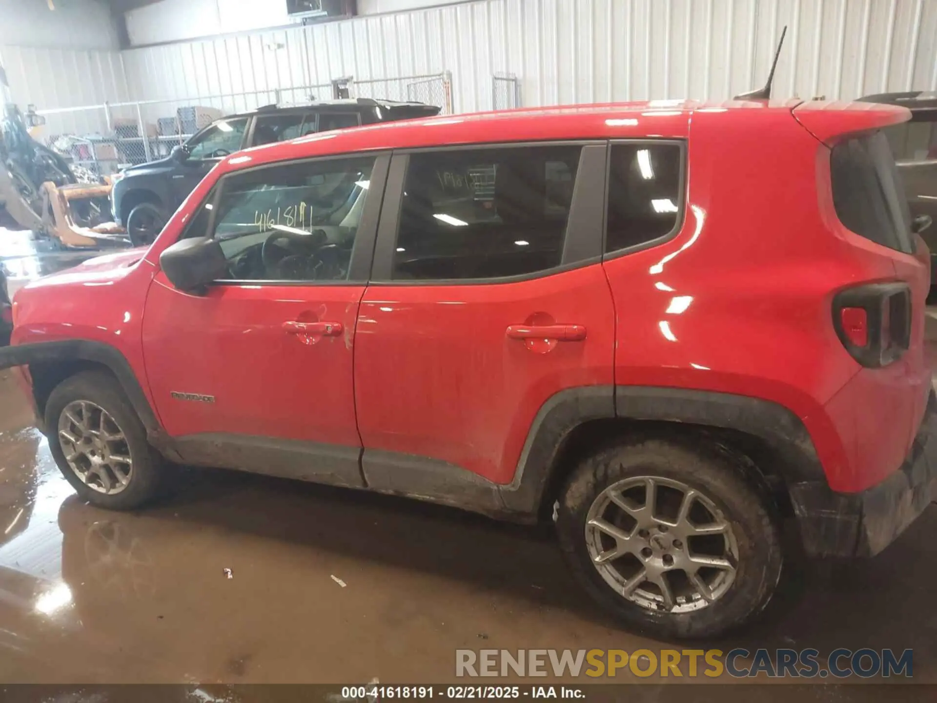 14 Photograph of a damaged car ZACNJDB11PPP16097 JEEP RENEGADE 2023