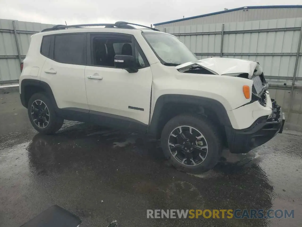 4 Photograph of a damaged car ZACNJDB12PPP38920 JEEP RENEGADE 2023