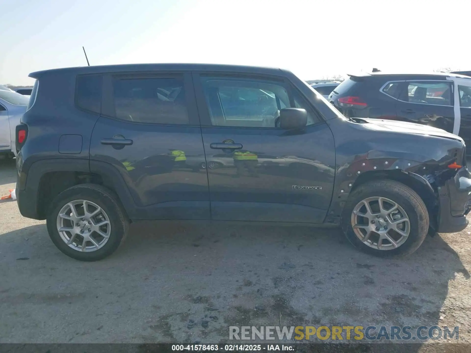 12 Фотография поврежденного автомобиля ZACNJDB12PPP60061 JEEP RENEGADE 2023