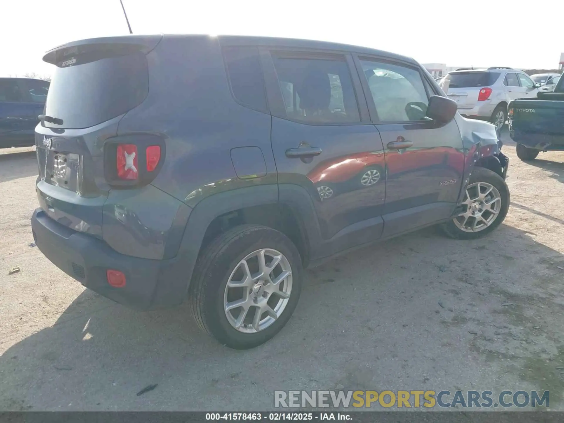 4 Фотография поврежденного автомобиля ZACNJDB12PPP60061 JEEP RENEGADE 2023