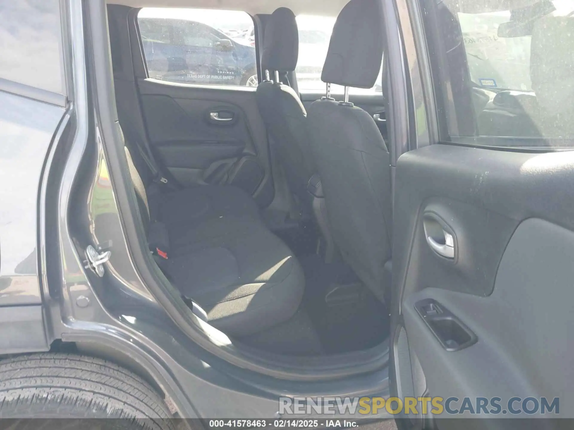 8 Фотография поврежденного автомобиля ZACNJDB12PPP60061 JEEP RENEGADE 2023
