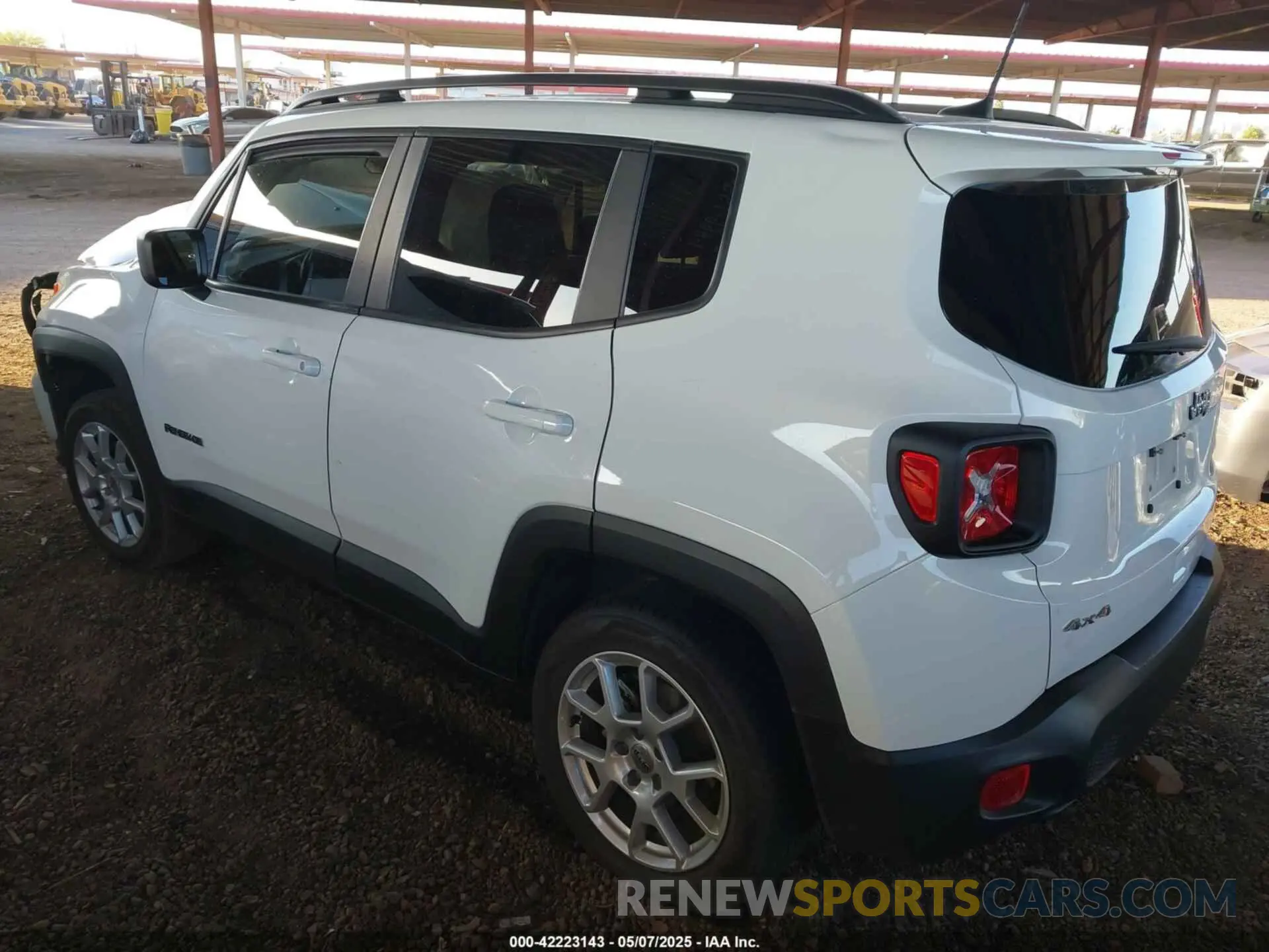 3 Photograph of a damaged car ZACNJDB13PPP32981 JEEP RENEGADE 2023