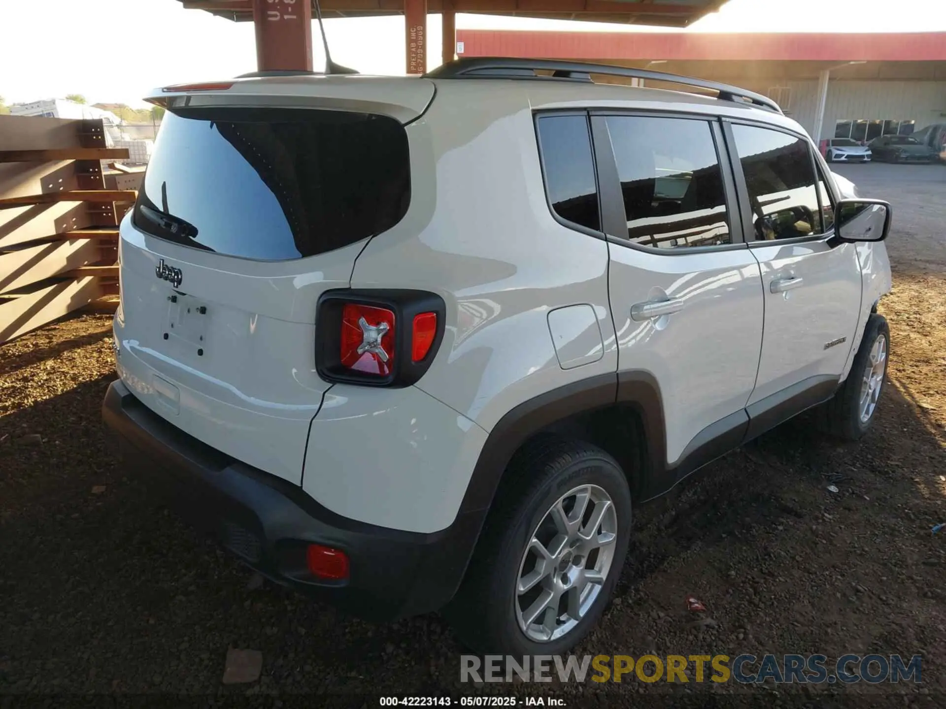 4 Photograph of a damaged car ZACNJDB13PPP32981 JEEP RENEGADE 2023