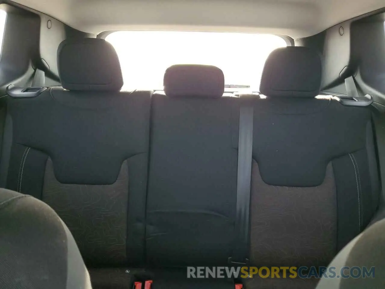 10 Фотография поврежденного автомобиля ZACNJDB13PPP33998 JEEP RENEGADE 2023