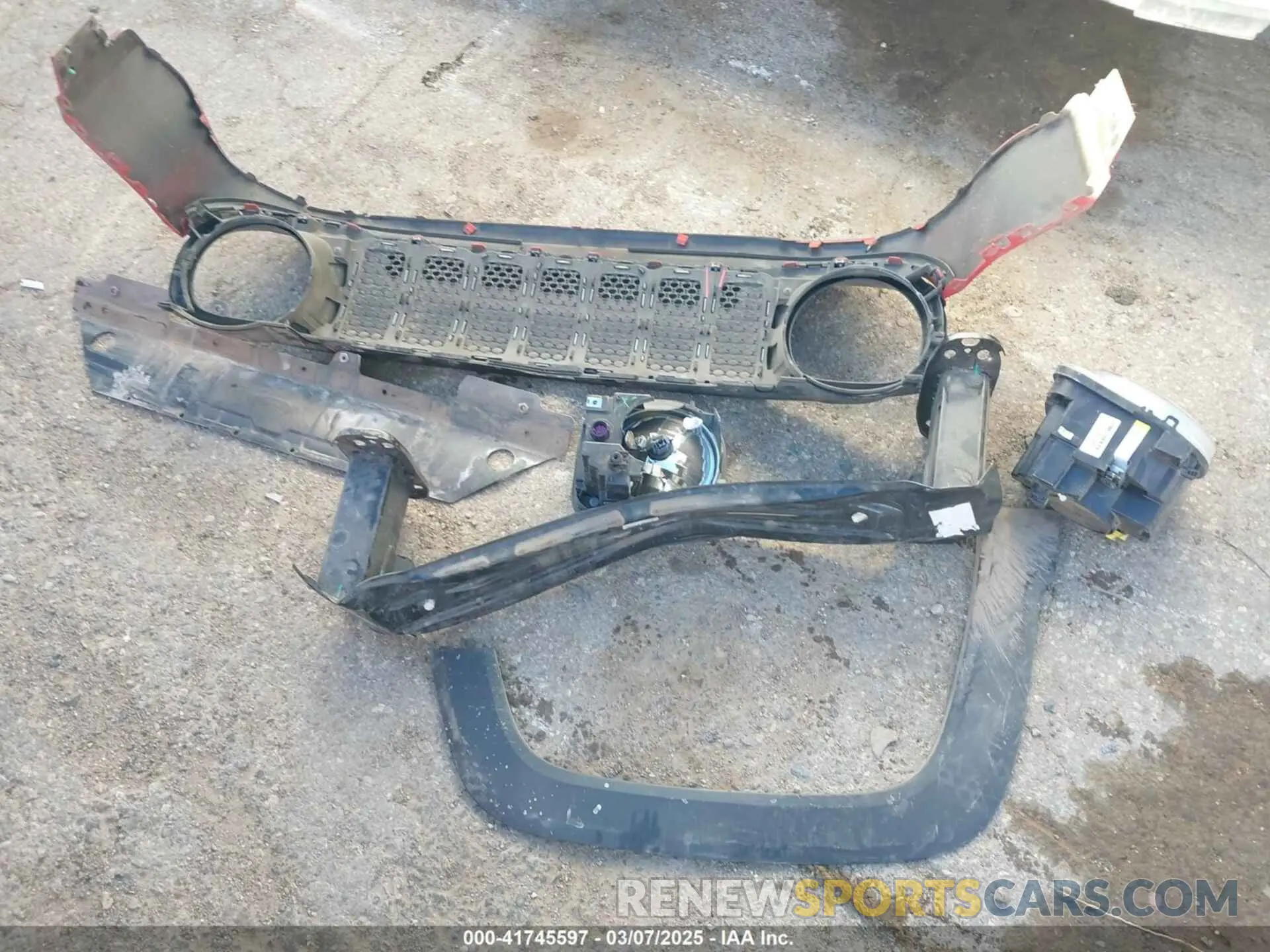 18 Photograph of a damaged car ZACNJDB14PPP44282 JEEP RENEGADE 2023
