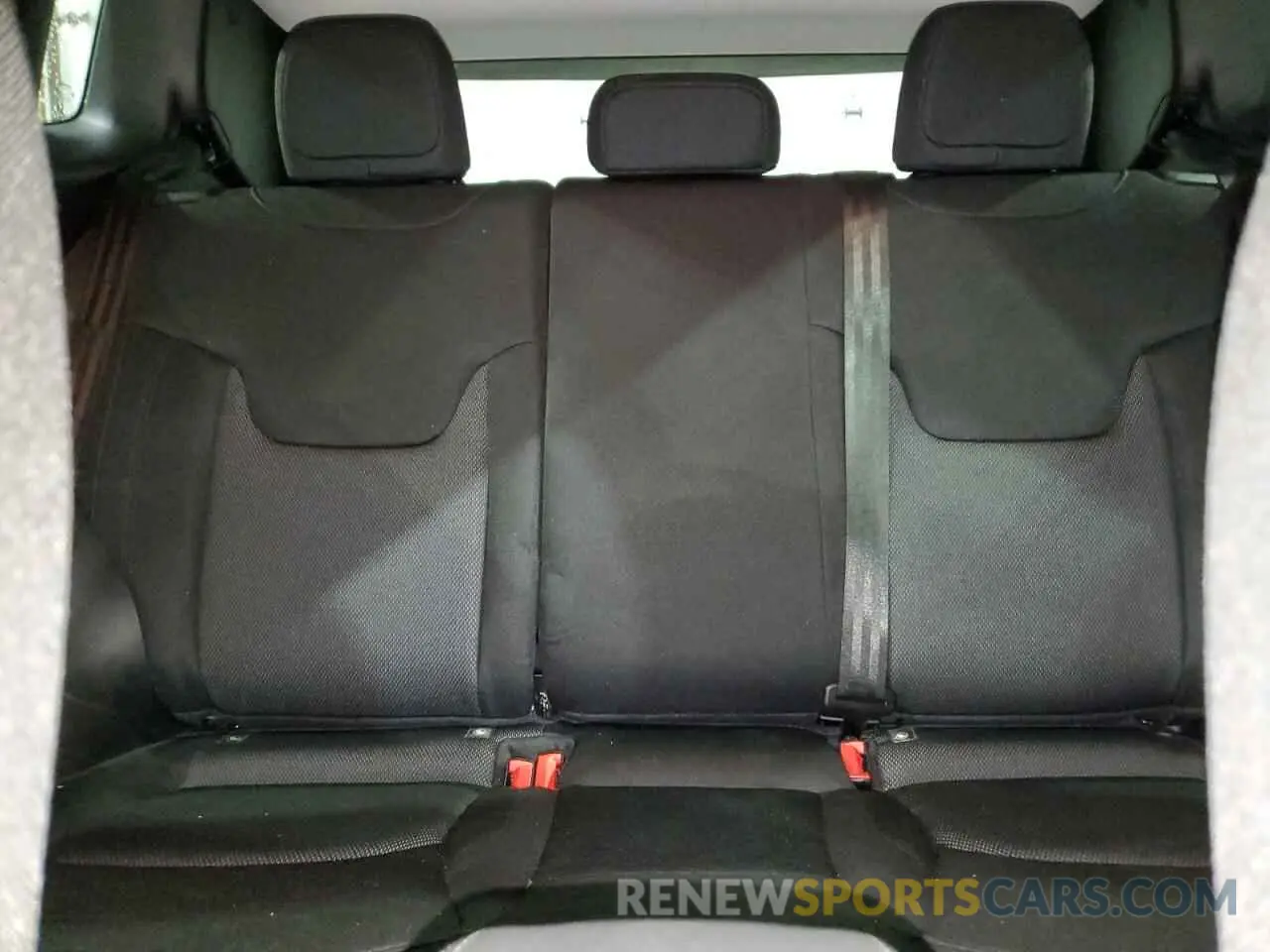 10 Photograph of a damaged car ZACNJDB16PPP68504 JEEP RENEGADE 2023