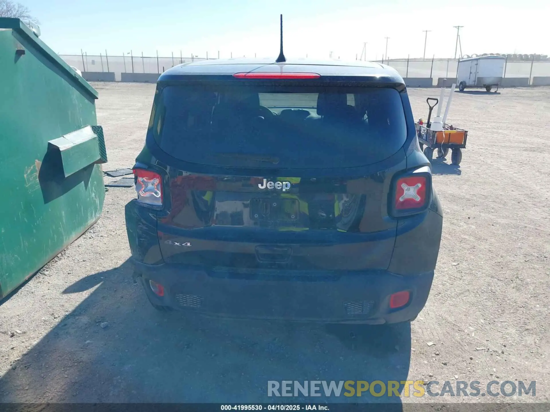 17 Фотография поврежденного автомобиля ZACNJDB17PPP16251 JEEP RENEGADE 2023
