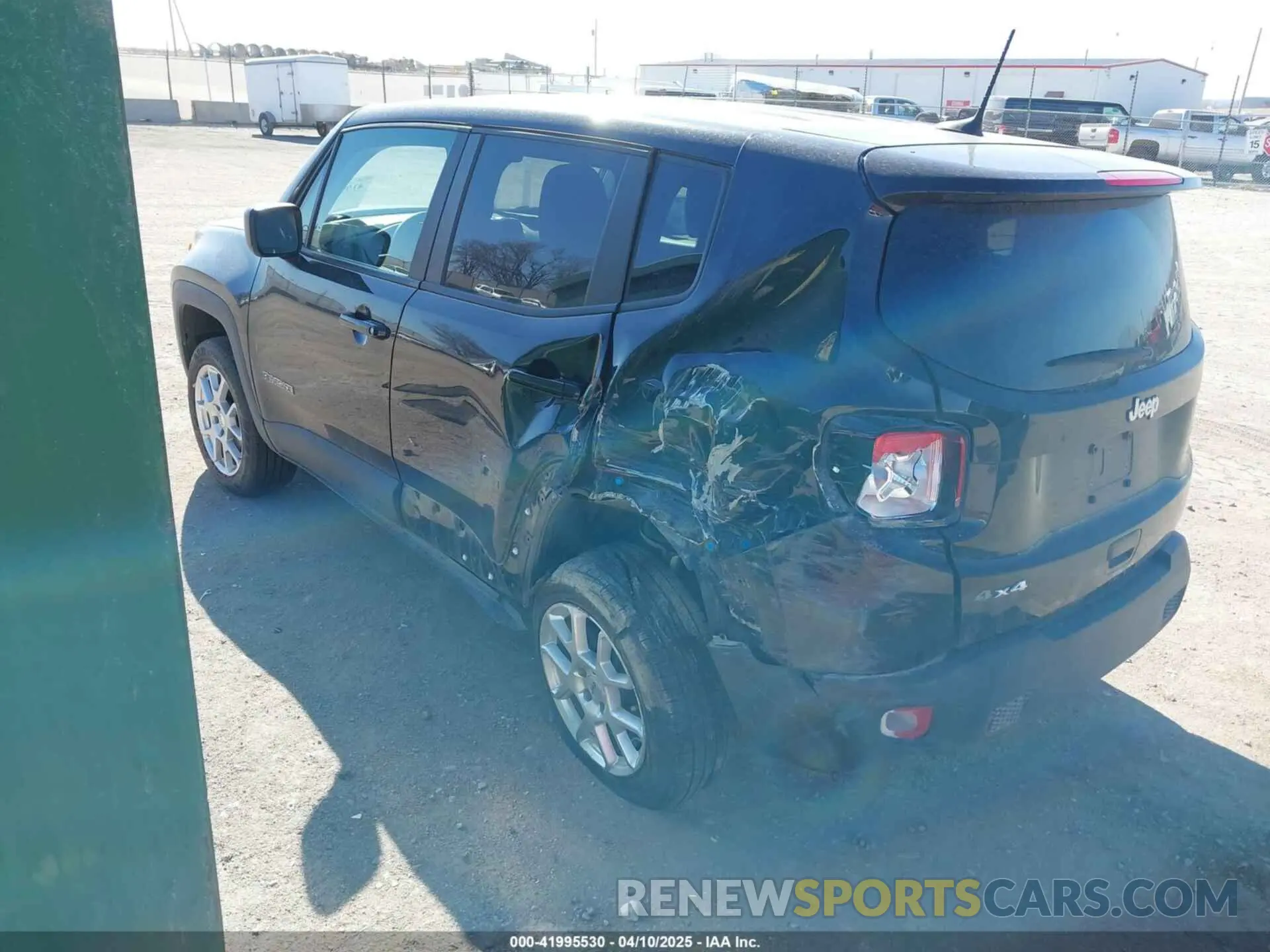 3 Фотография поврежденного автомобиля ZACNJDB17PPP16251 JEEP RENEGADE 2023