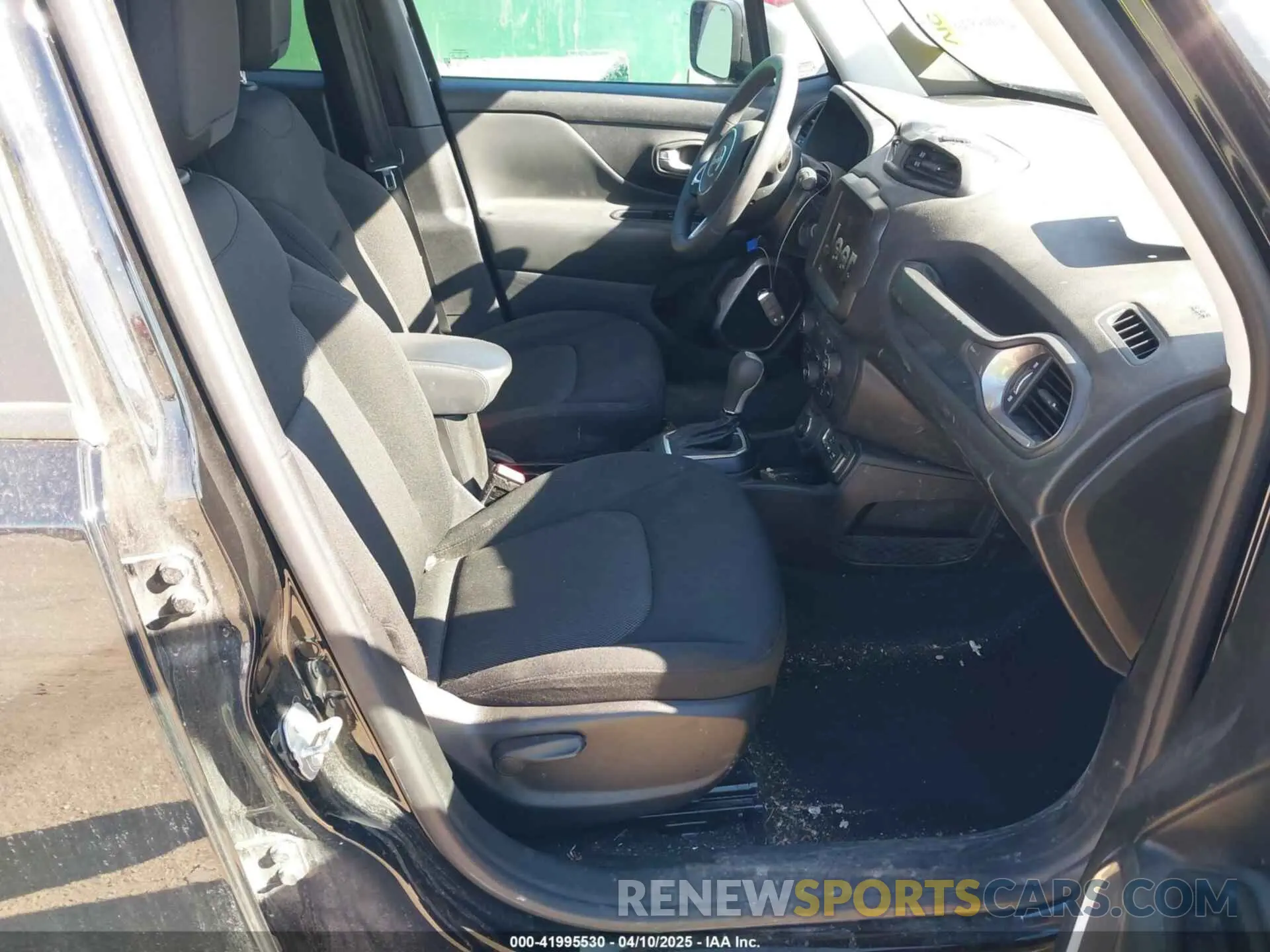 5 Фотография поврежденного автомобиля ZACNJDB17PPP16251 JEEP RENEGADE 2023