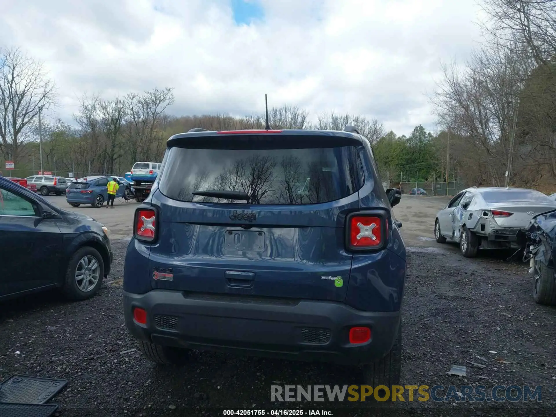 17 Photograph of a damaged car ZACNJDB17PPP61612 JEEP RENEGADE 2023