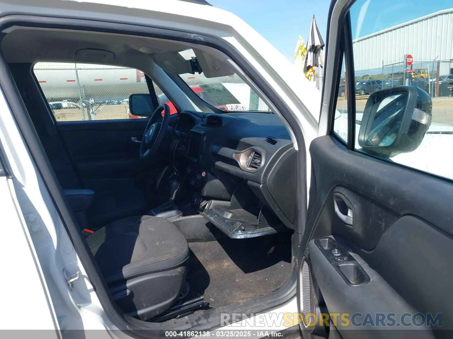 5 Photograph of a damaged car ZACNJDB17PPP70259 JEEP RENEGADE 2023
