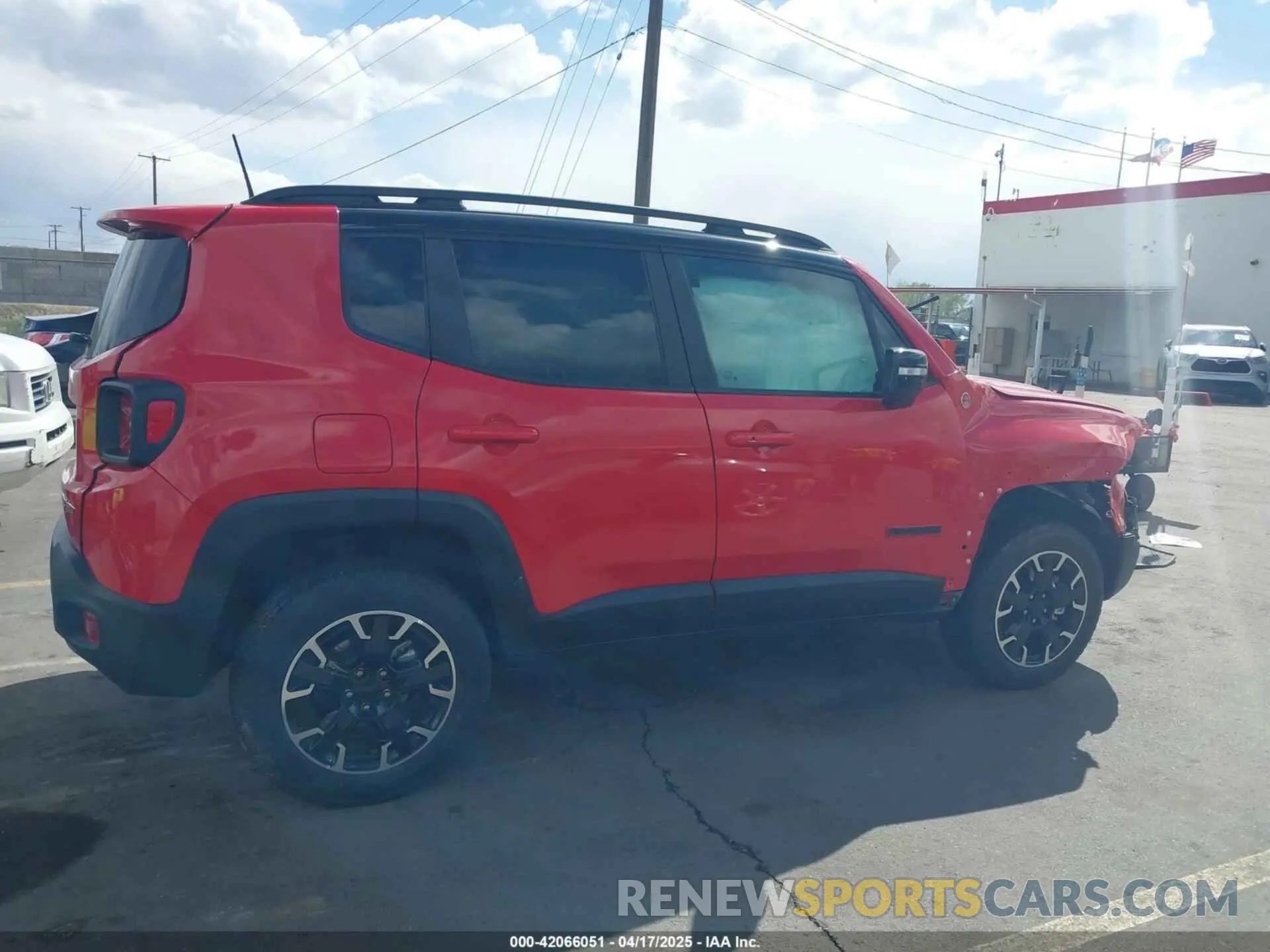 13 Photograph of a damaged car ZACNJDC11PPP15305 JEEP RENEGADE 2023
