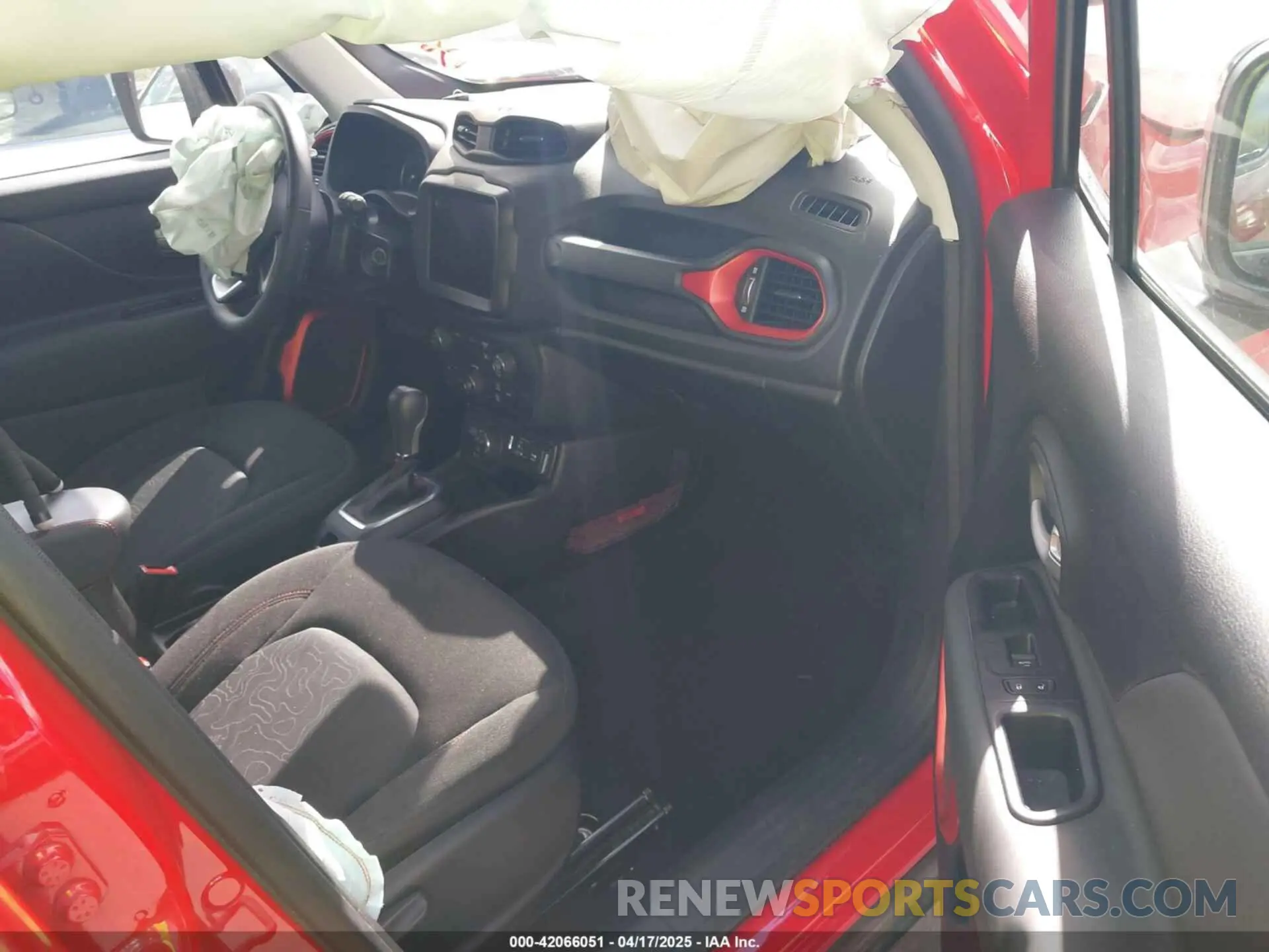 5 Photograph of a damaged car ZACNJDC11PPP15305 JEEP RENEGADE 2023