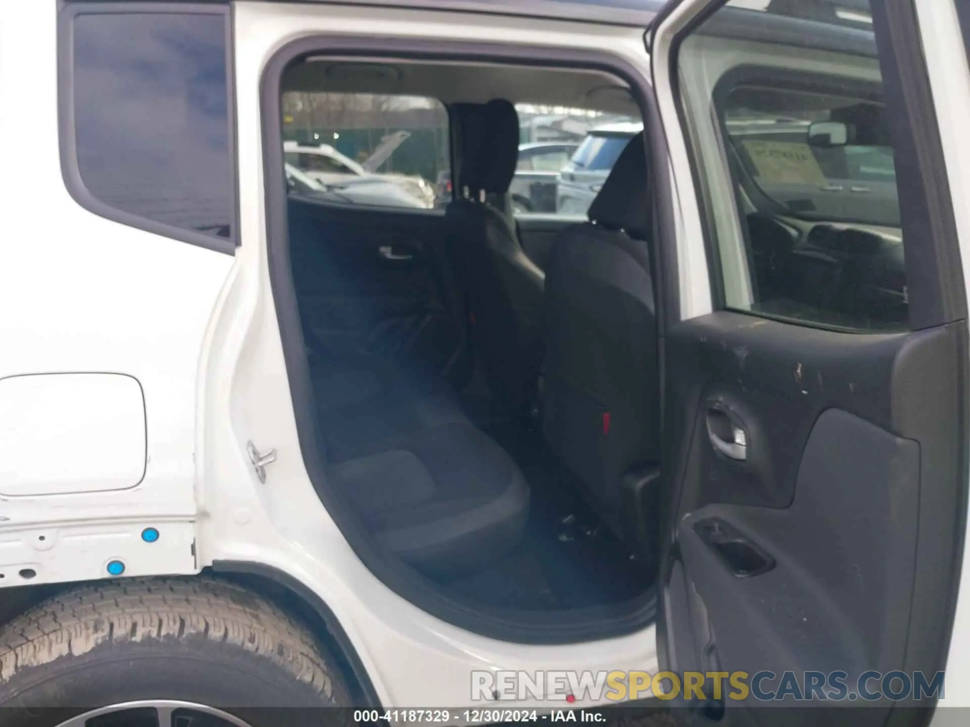 8 Photograph of a damaged car ZACNJDC13PPP73576 JEEP RENEGADE 2023