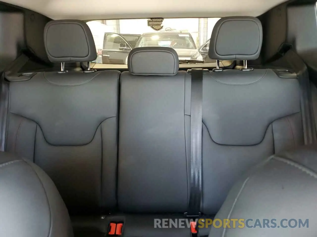 10 Photograph of a damaged car ZACNJDC1XPPP37125 JEEP RENEGADE 2023