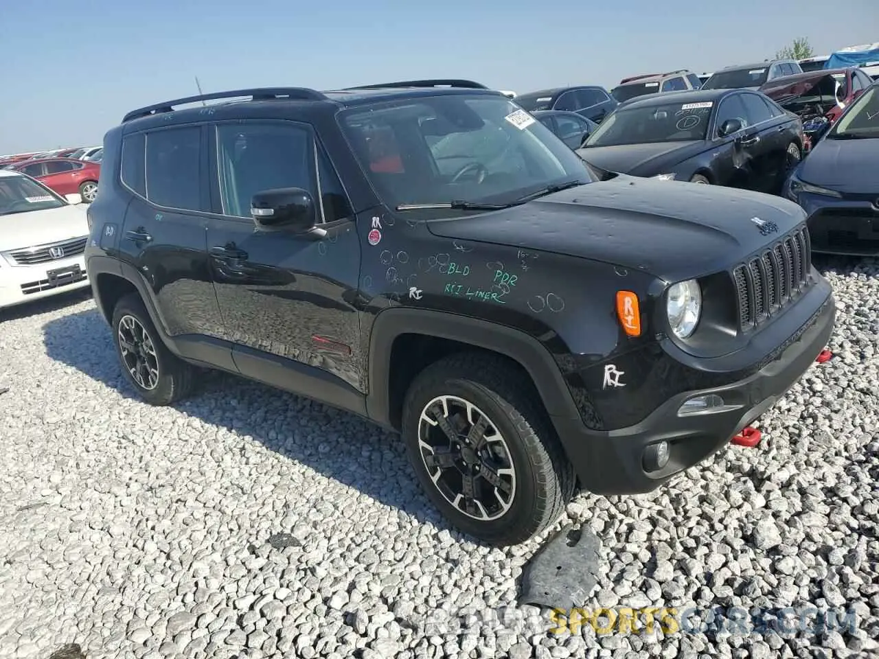 4 Photograph of a damaged car ZACNJDC1XPPP37125 JEEP RENEGADE 2023