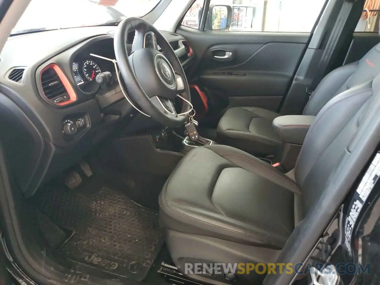 7 Photograph of a damaged car ZACNJDC1XPPP37125 JEEP RENEGADE 2023
