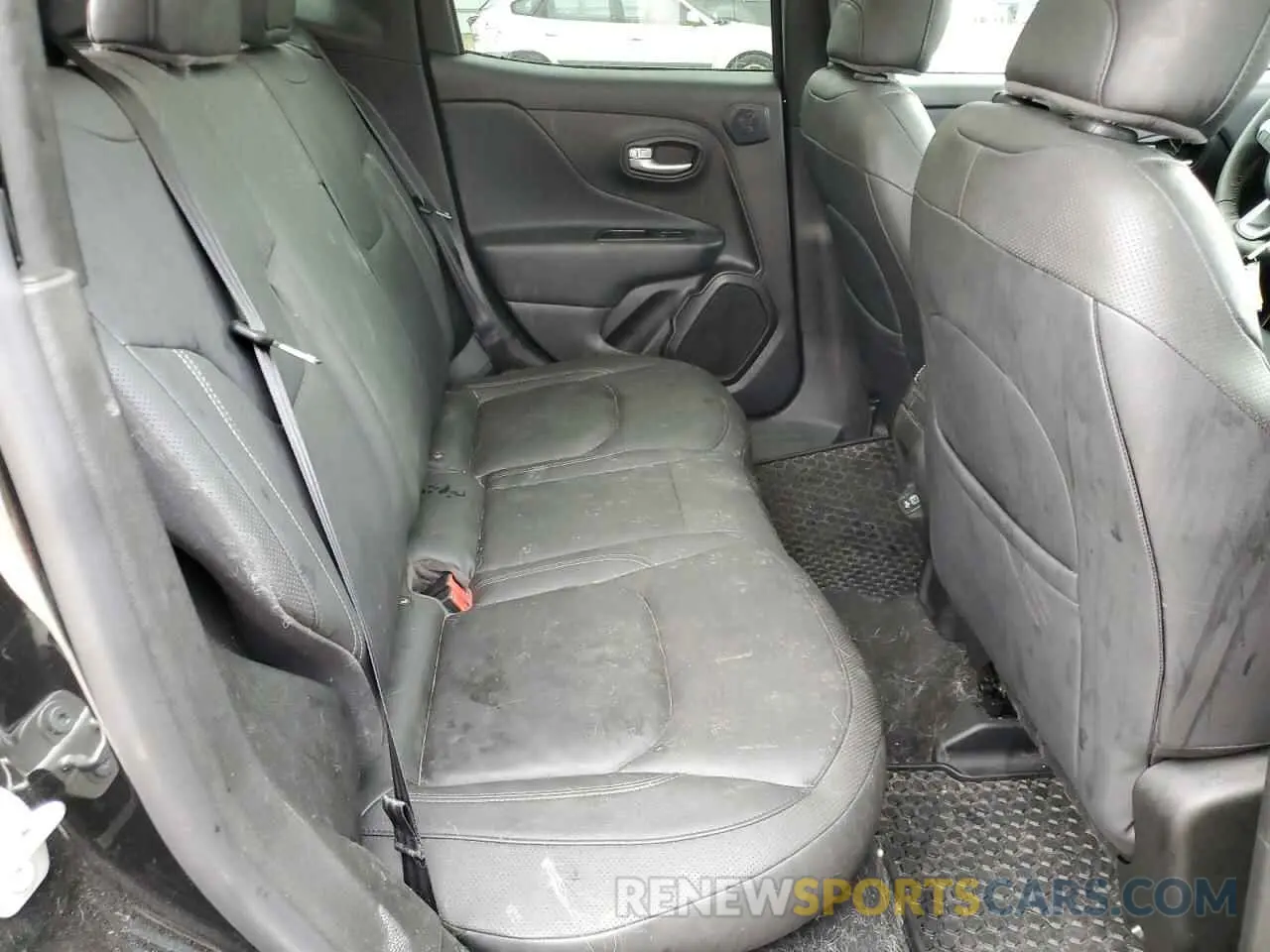 10 Photograph of a damaged car ZACNJDE15PPP73186 JEEP RENEGADE A 2023
