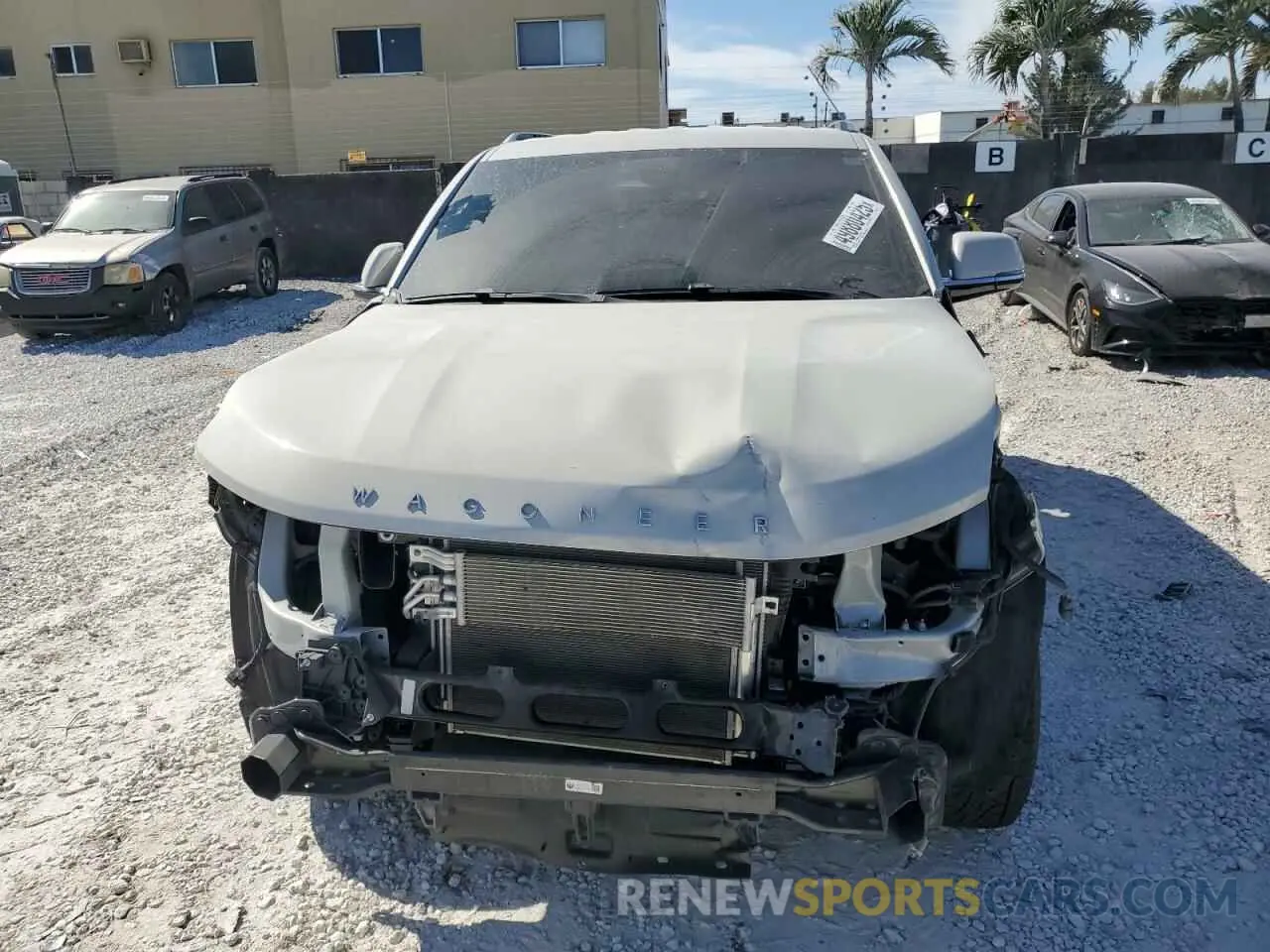 5 Photograph of a damaged car 1C4SJVBT0NS212113 JEEP WAGONEER 2022