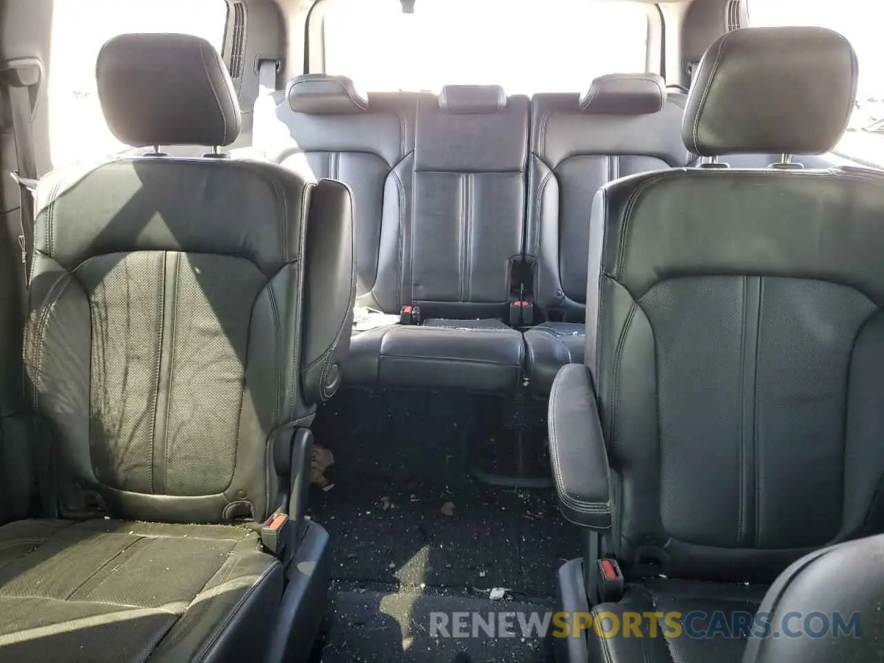 10 Photograph of a damaged car 1C4SJVBT2NS107301 JEEP WAGONEER 2022