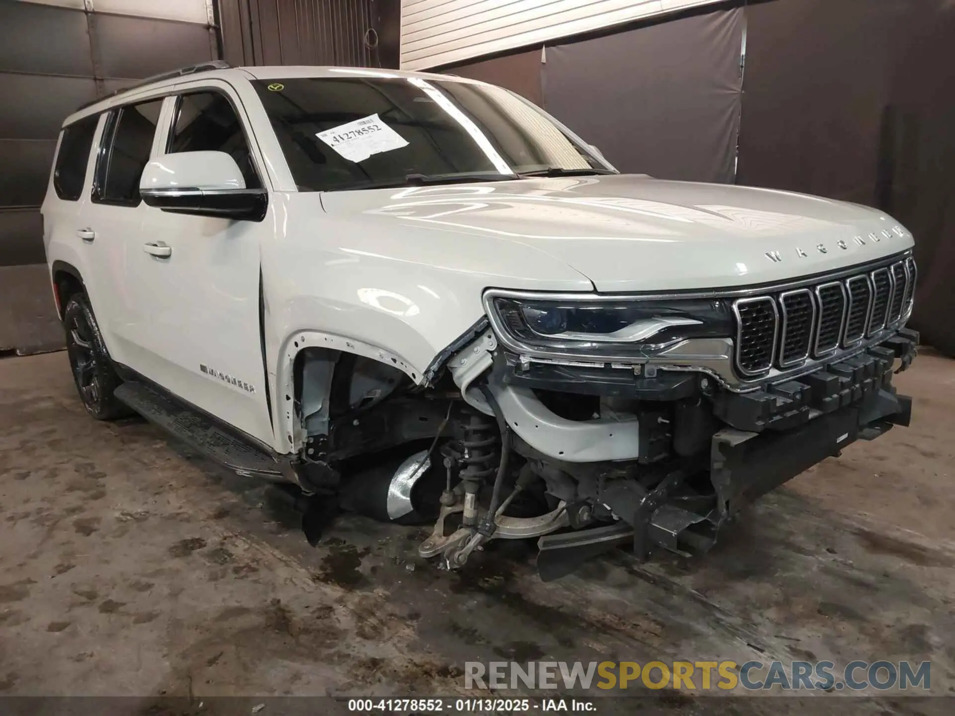 1 Фотография поврежденного автомобиля 1C4SJVBT9NS158150 JEEP WAGONEER 2022