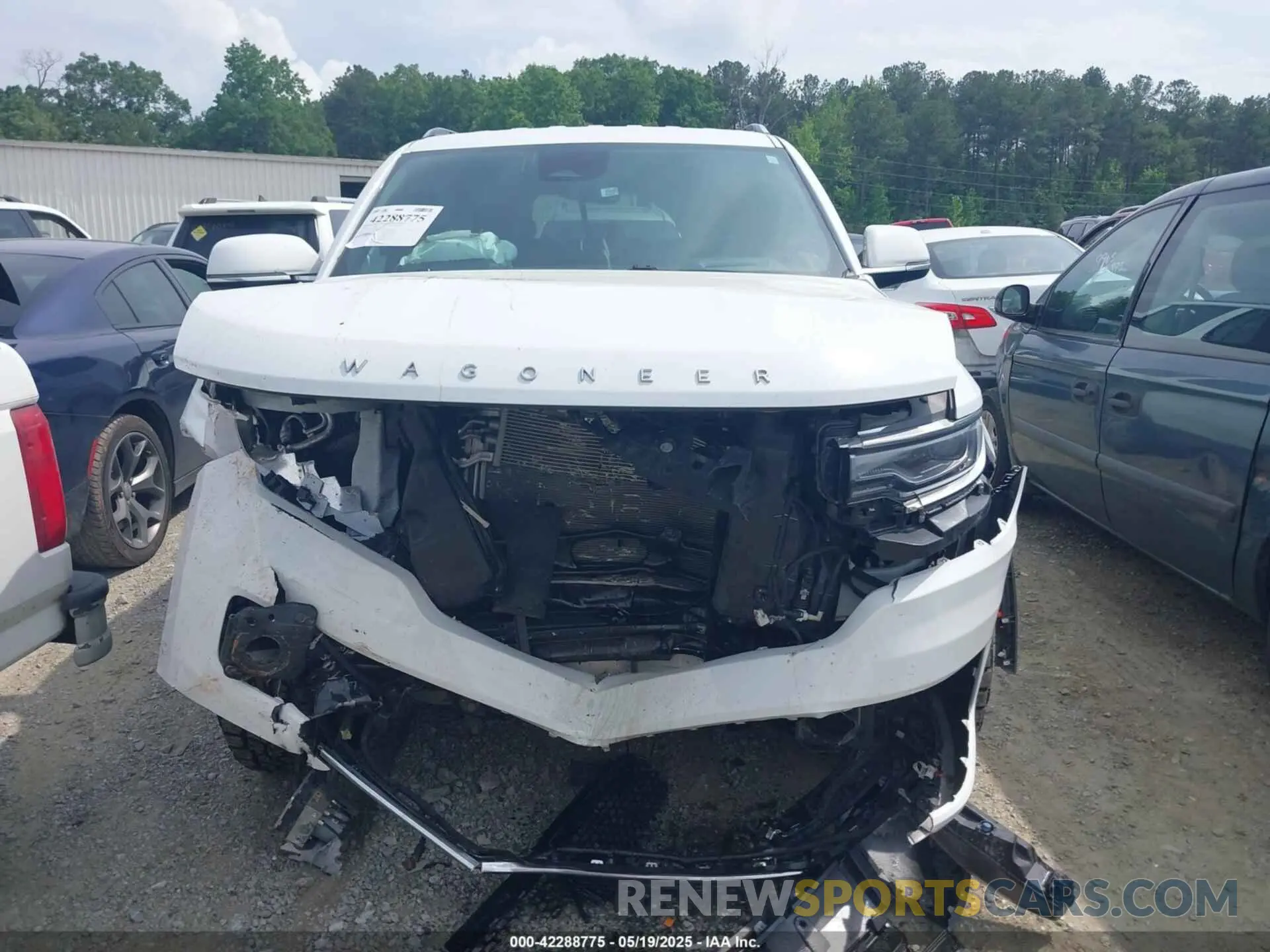 12 Photograph of a damaged car 1C4SJVDT0NS211461 JEEP WAGONEER 2022