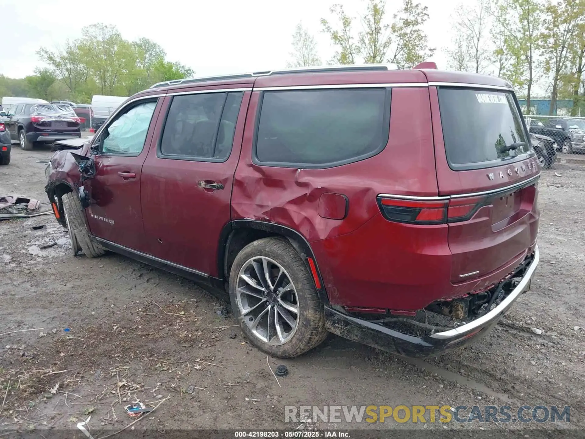 3 Фотография поврежденного автомобиля 1C4SJVDT1NS227765 JEEP WAGONEER 2022