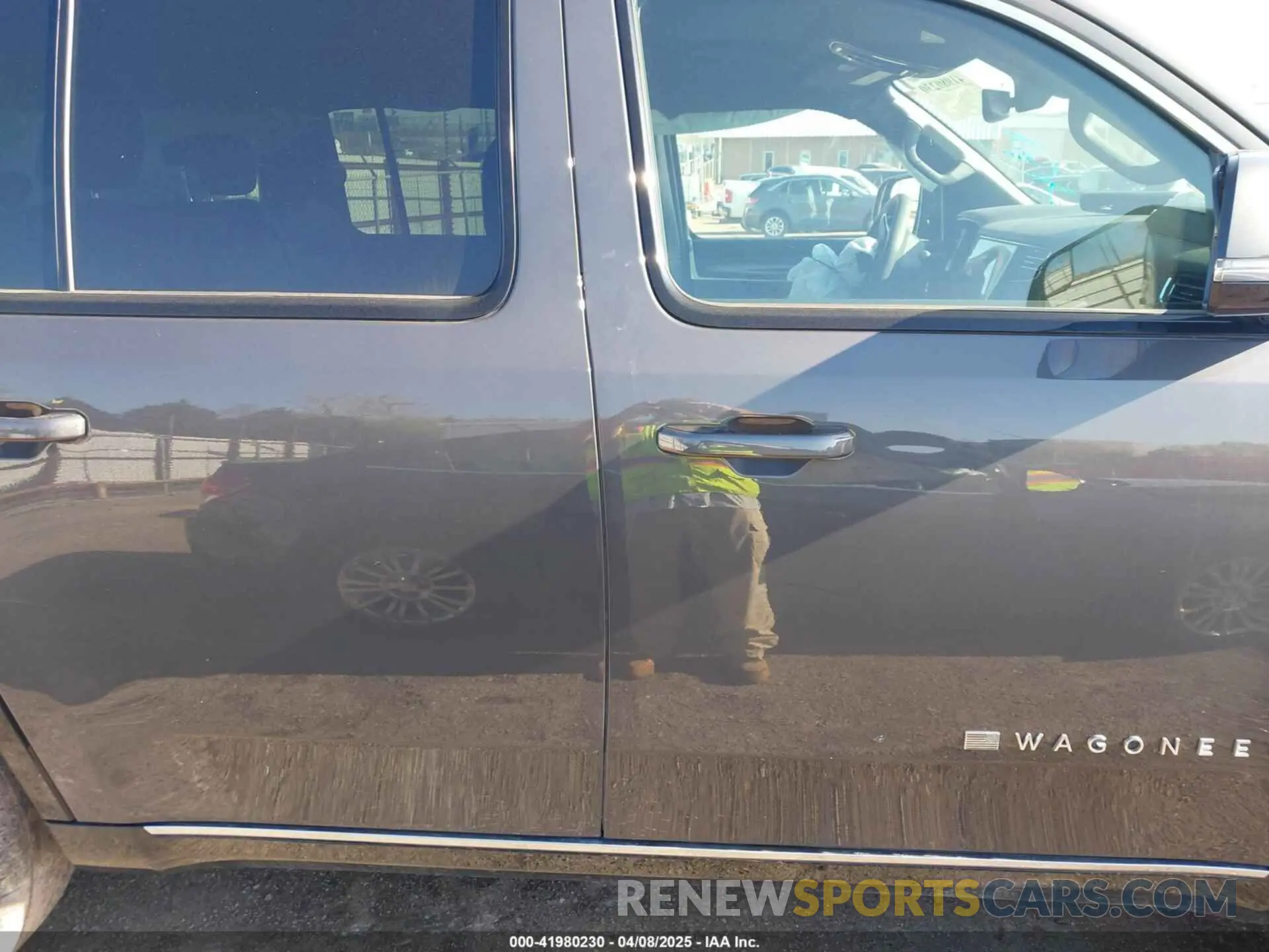 13 Photograph of a damaged car 1C4SJVDT5NS178893 JEEP WAGONEER 2022