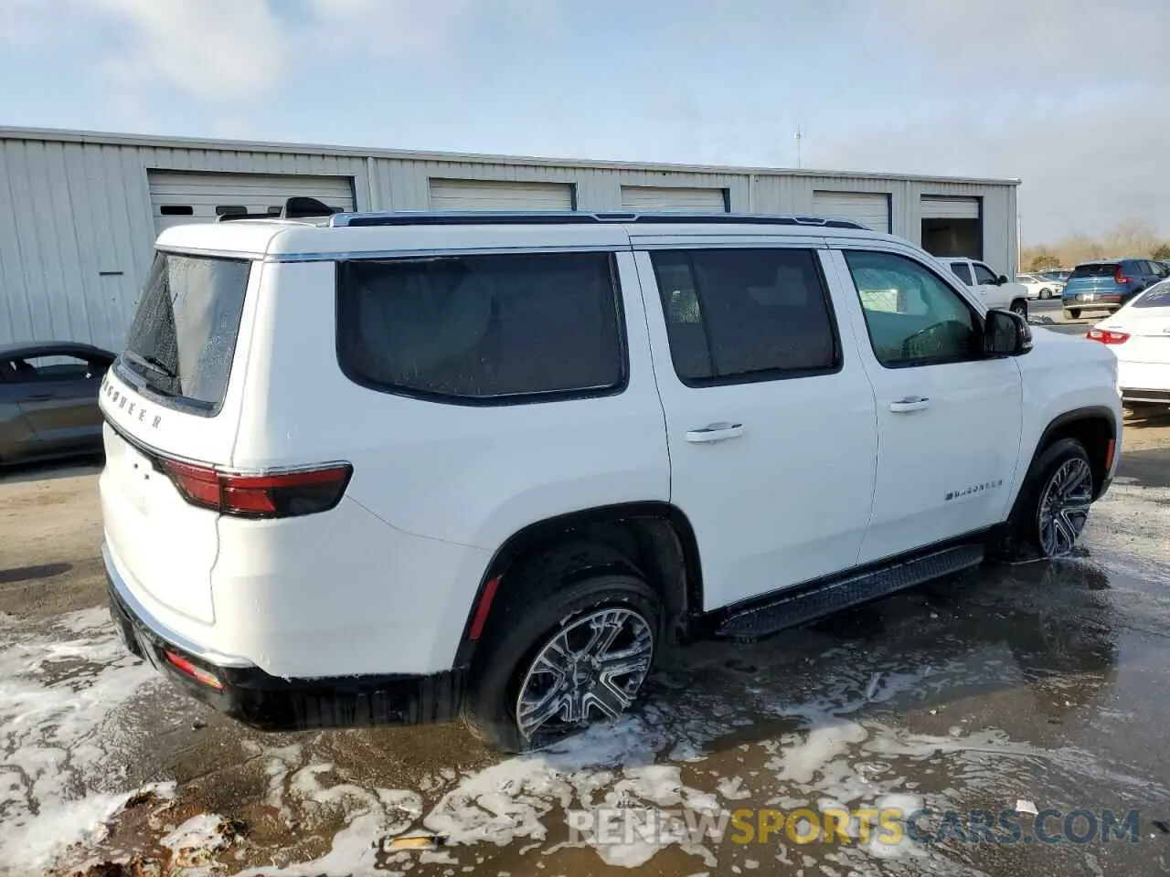 3 Фотография поврежденного автомобиля 1C4SJUAP3RS122152 JEEP WAGONEER 2024