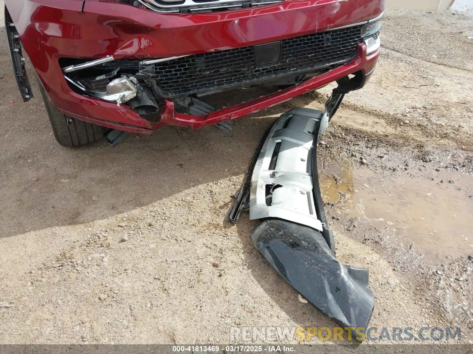 12 Photograph of a damaged car 1C4SJUBP7RS126283 JEEP WAGONEER 2024