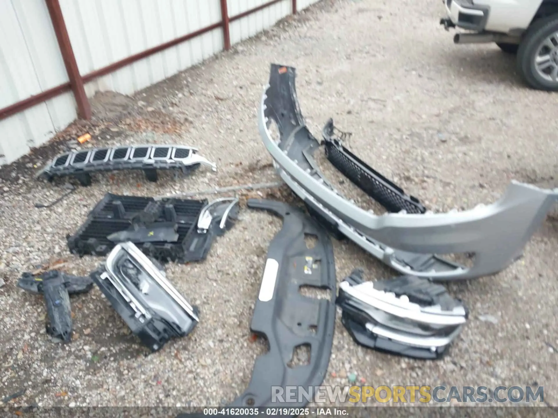12 Фотография поврежденного автомобиля 1C4SJRBP3RS169726 JEEP WAGONEER L 2024