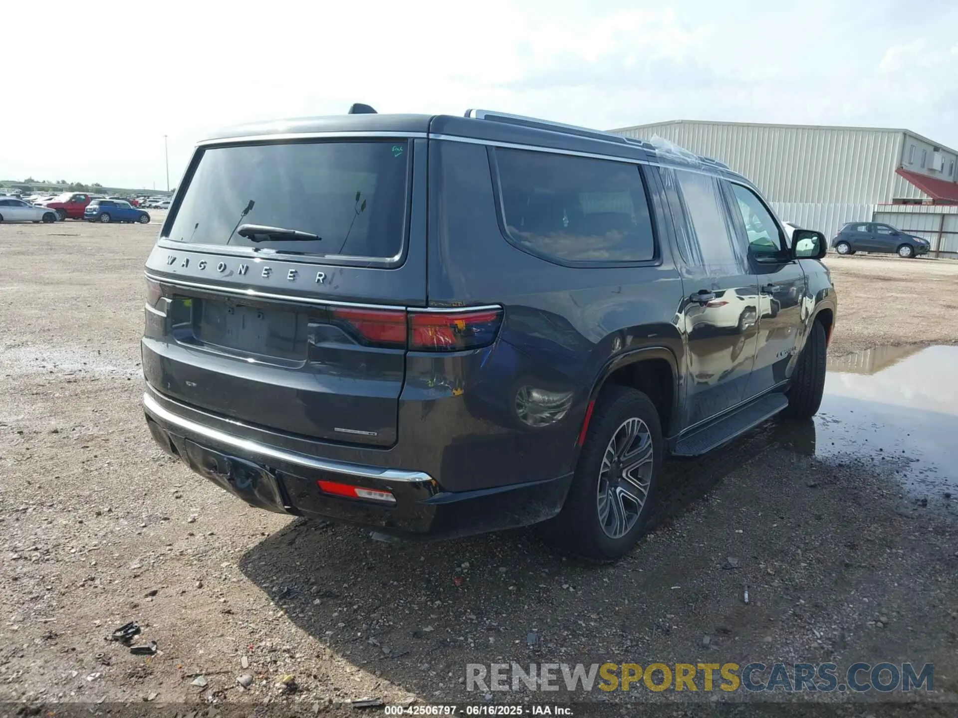 3 Photograph of a damaged car 1C4SJRBP8RS177563 JEEP WAGONEER L 2024
