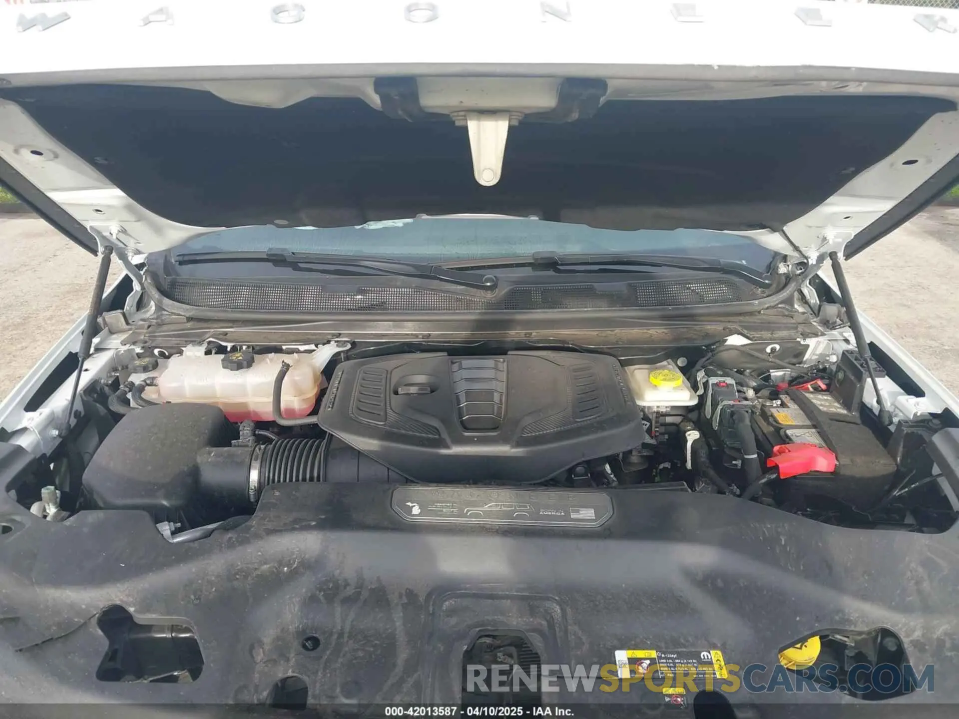 10 Фотография поврежденного автомобиля 1C4SJSBP5RS175244 JEEP WAGONEER L 2024