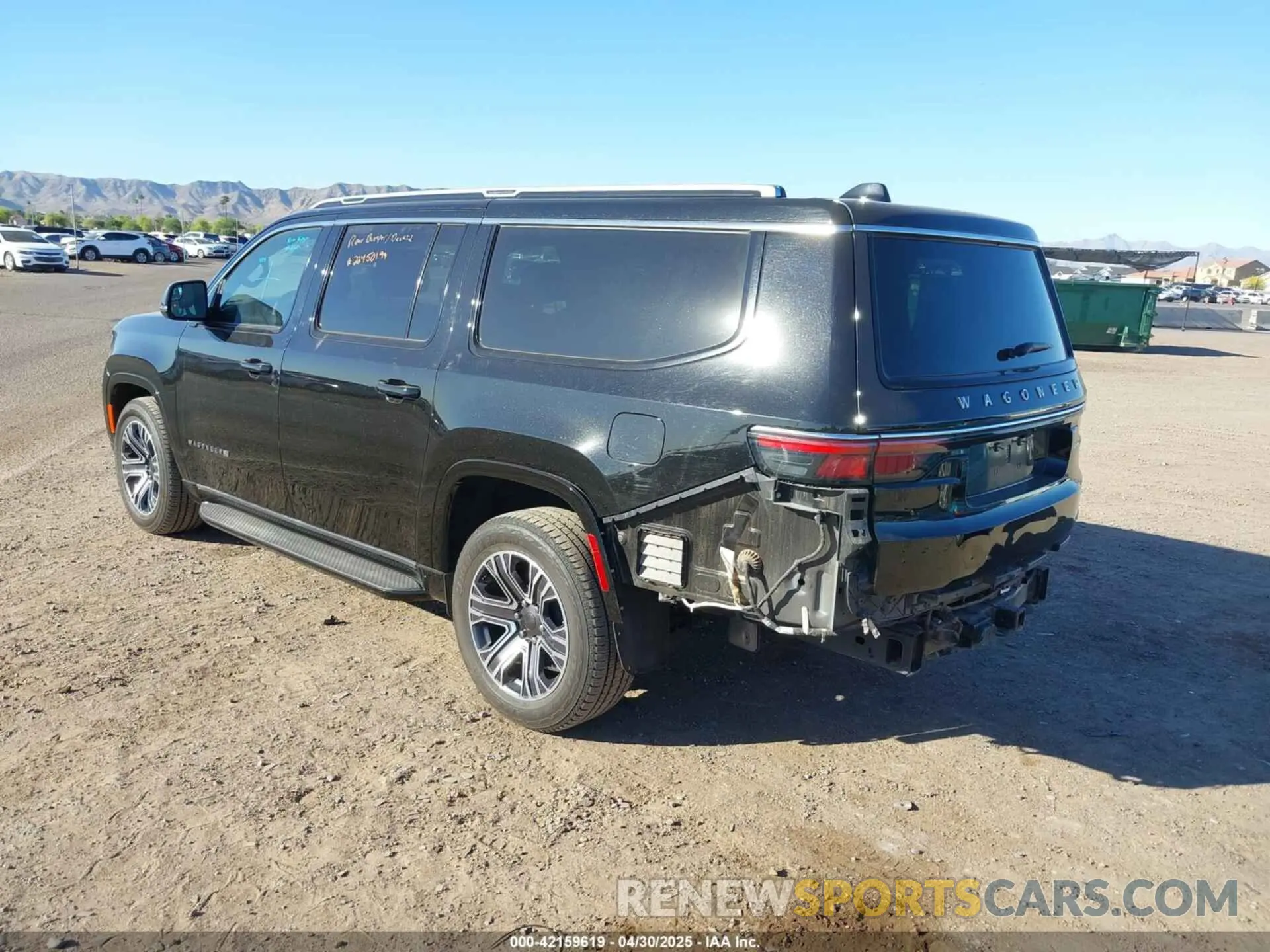 3 Фотография поврежденного автомобиля 1C4SJSBP6RS174989 JEEP WAGONEER L 2024