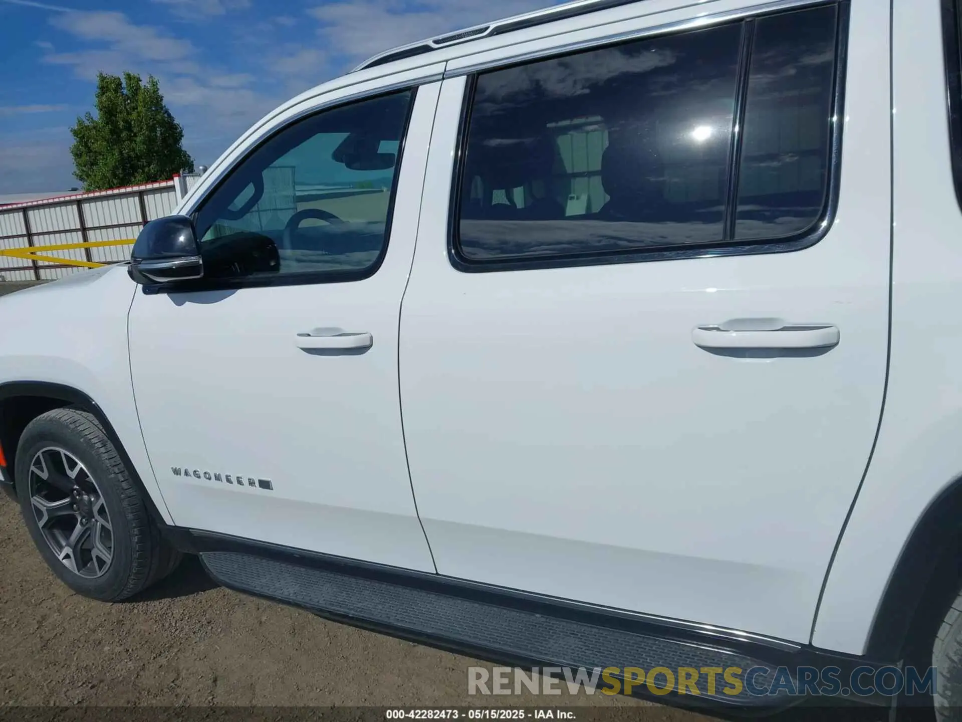 14 Photograph of a damaged car 1C4SJSDP1RS181782 JEEP WAGONEER L 2024