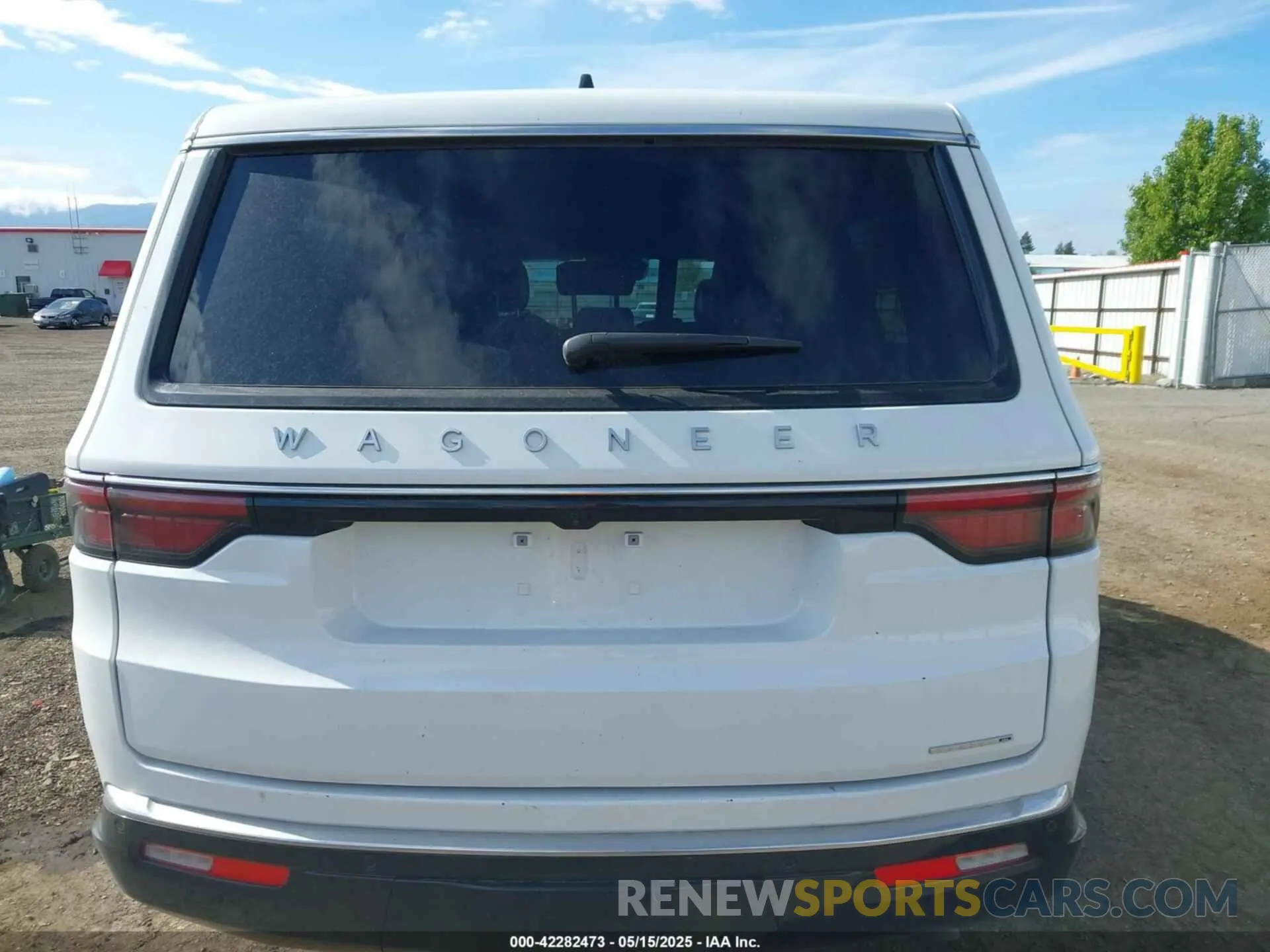 16 Photograph of a damaged car 1C4SJSDP1RS181782 JEEP WAGONEER L 2024