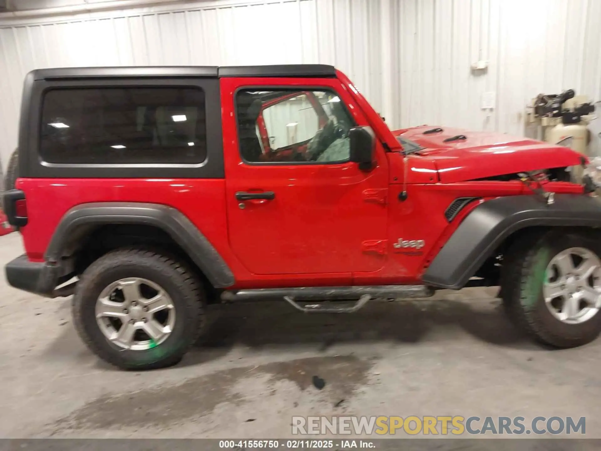 14 Photograph of a damaged car 1C4GJXAG4KW646013 JEEP WRANGLER 2019