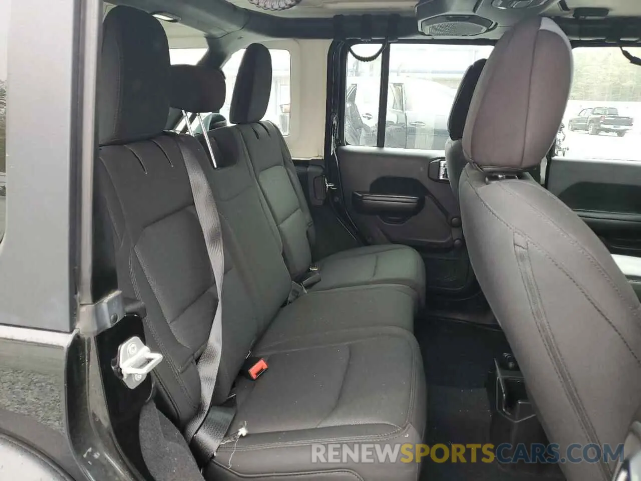 10 Photograph of a damaged car 1C4HJXDG0KW642380 JEEP WRANGLER 2019
