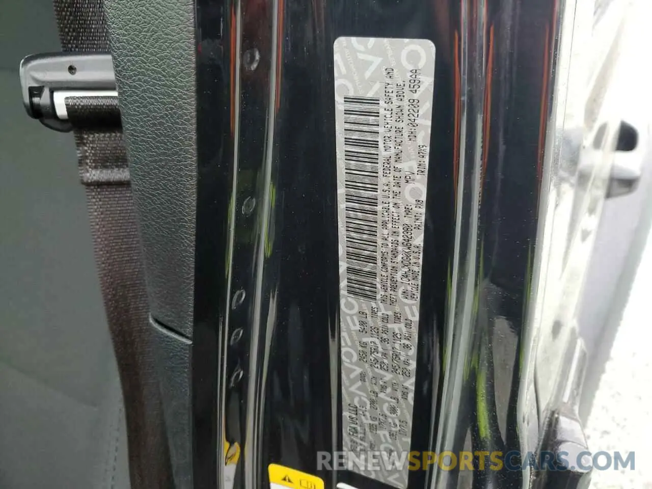13 Photograph of a damaged car 1C4HJXDG0KW642380 JEEP WRANGLER 2019