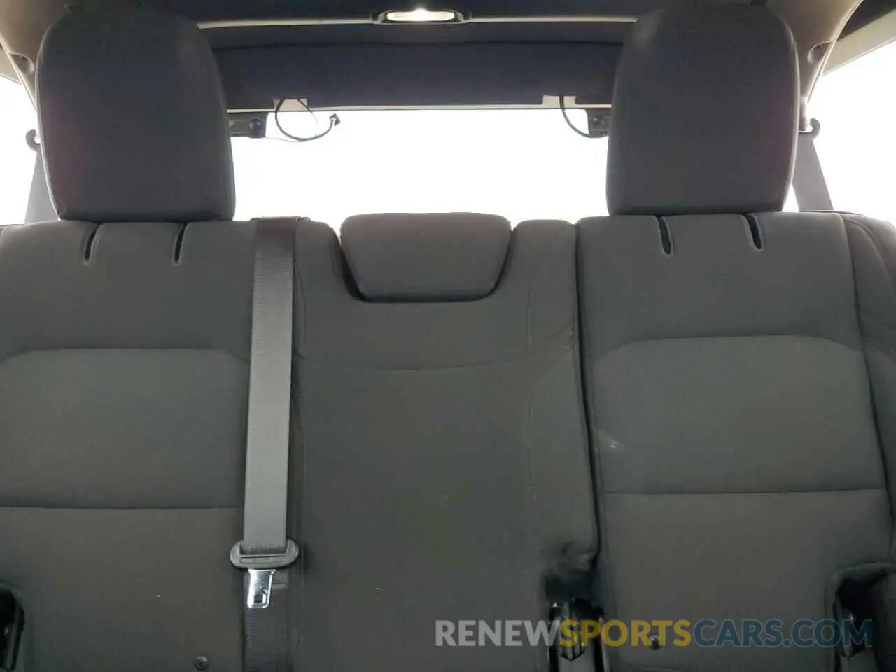 10 Photograph of a damaged car 1C4HJXDG6KW506285 JEEP WRANGLER 2019