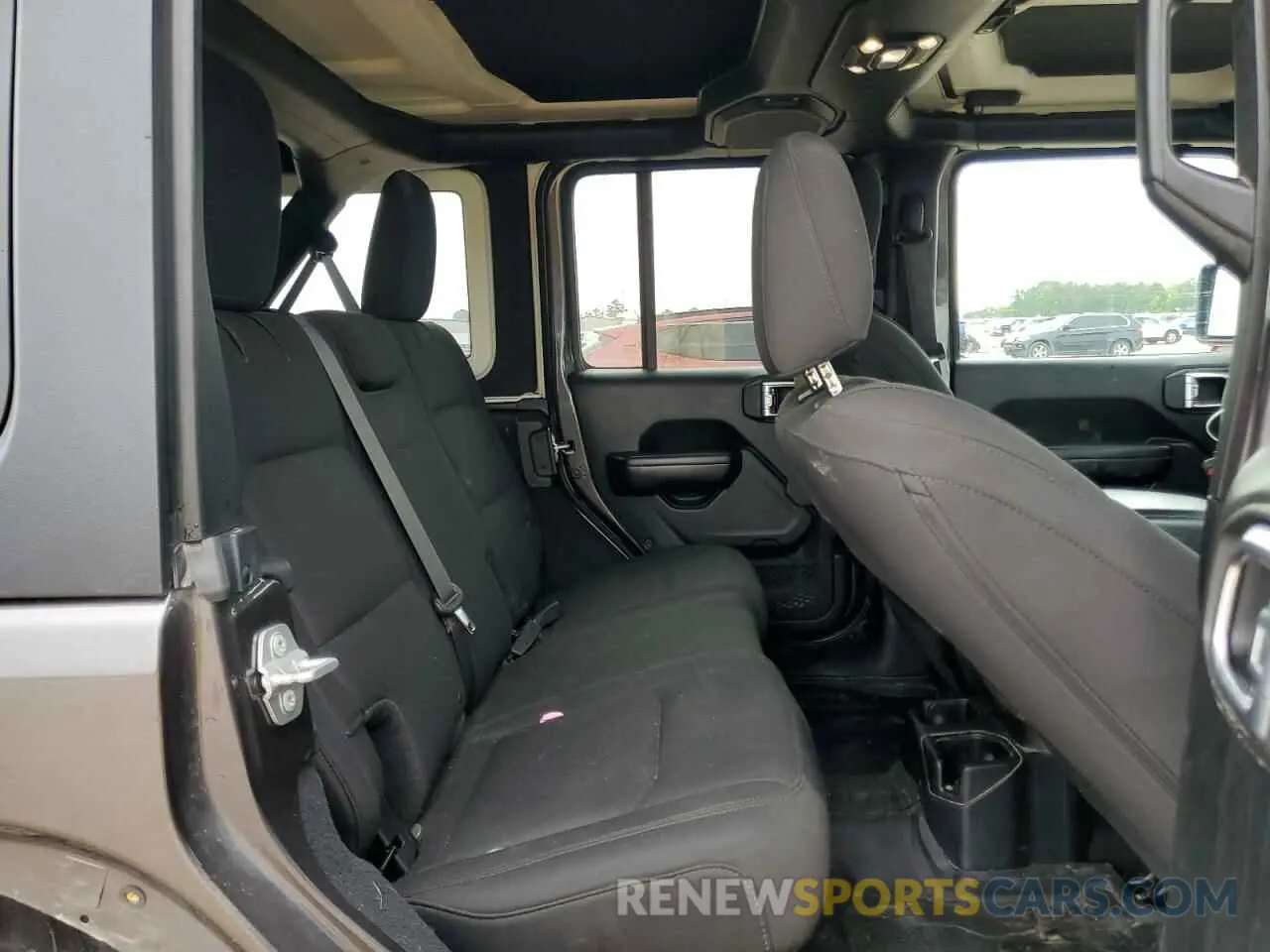 11 Photograph of a damaged car 1C4HJXDG6KW506285 JEEP WRANGLER 2019