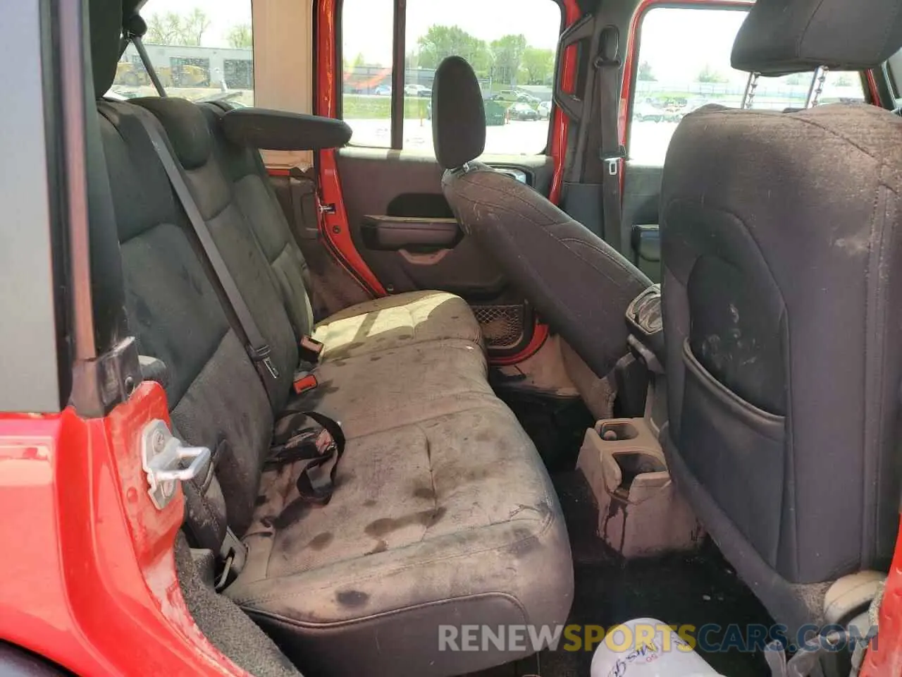 11 Photograph of a damaged car 1C4HJXDG8KW612589 JEEP WRANGLER 2019