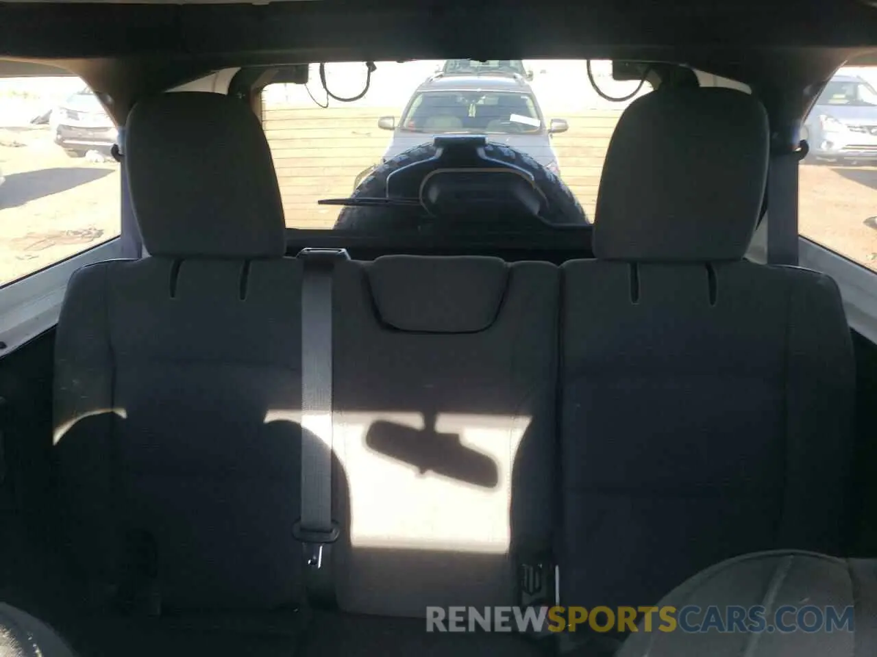 10 Фотография поврежденного автомобиля 1C4HJXDN5KW618591 JEEP WRANGLER 2019