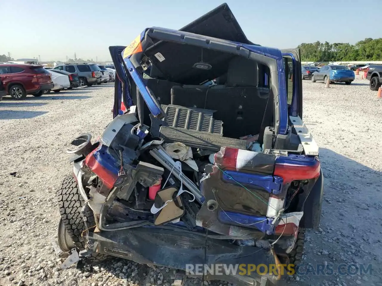 6 Photograph of a damaged car 1C4HJXDN5KW622995 JEEP WRANGLER 2019
