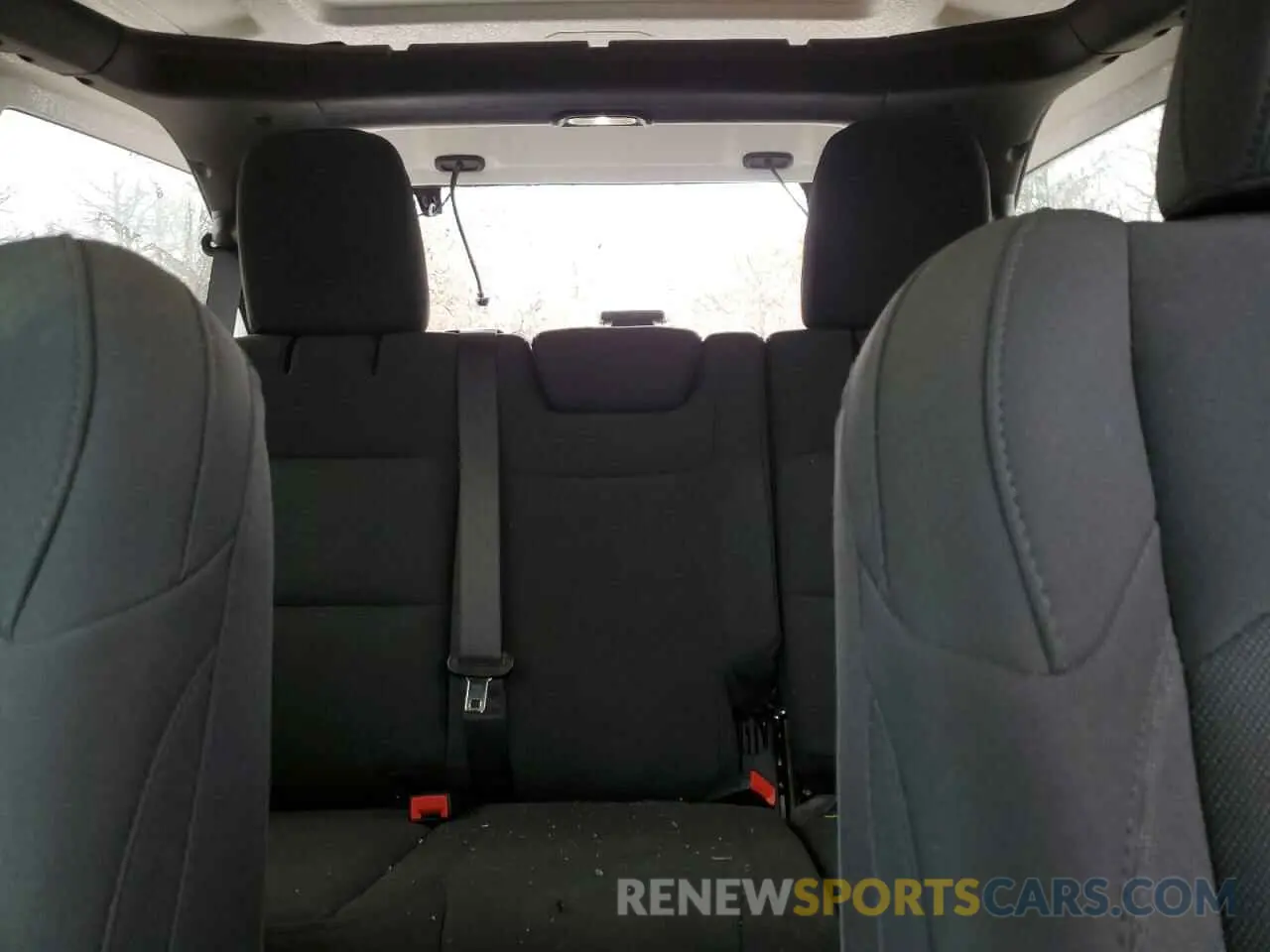 10 Photograph of a damaged car 1C4HJXDN7KW618754 JEEP WRANGLER 2019