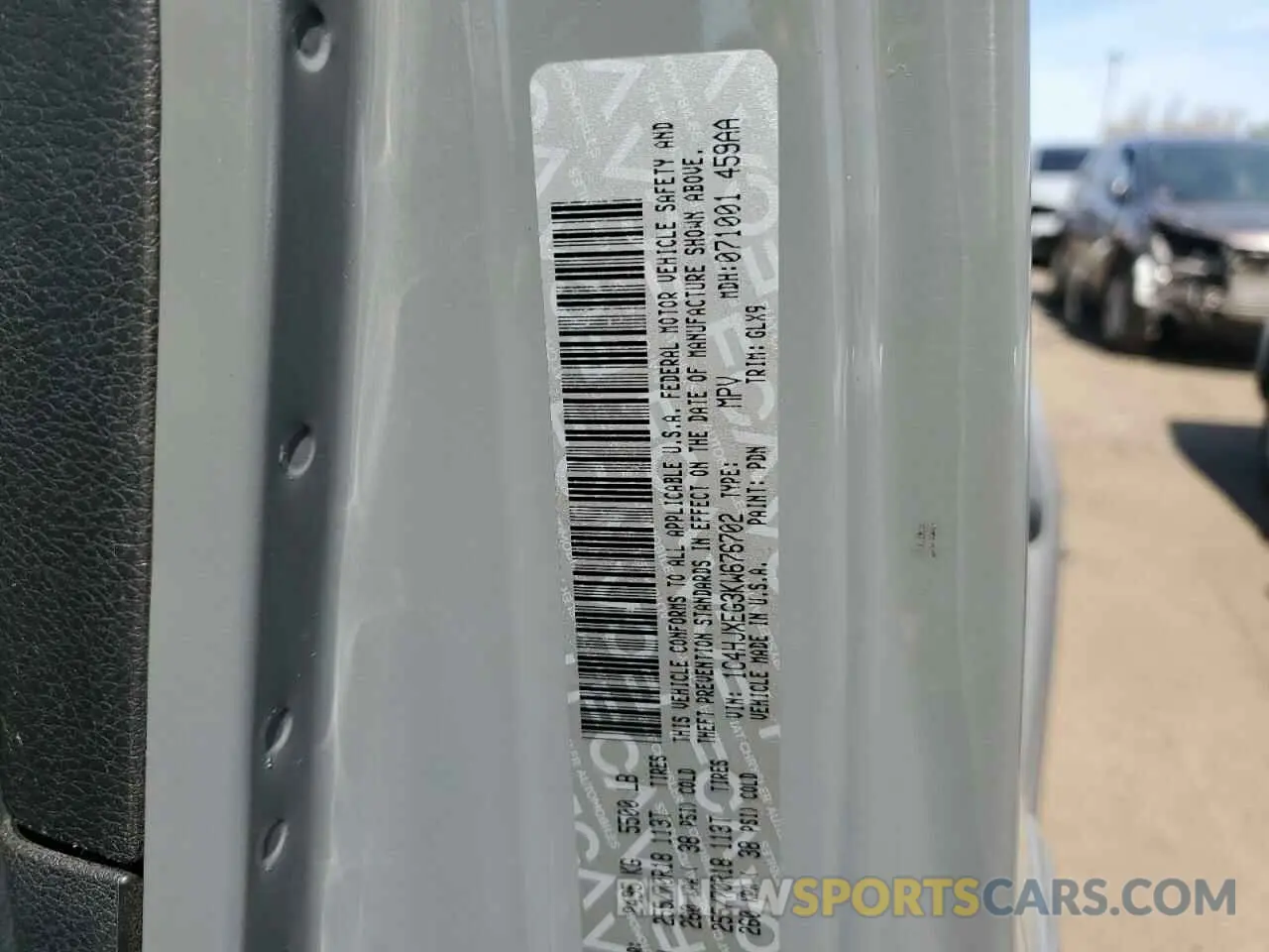 14 Photograph of a damaged car 1C4HJXEG3KW676702 JEEP WRANGLER 2019