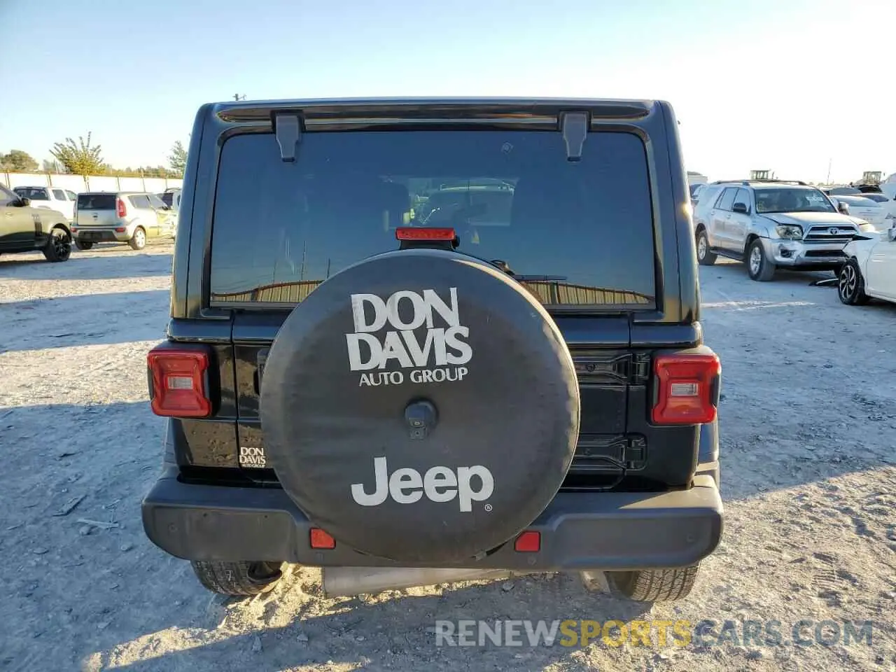 6 Photograph of a damaged car 1C4HJXEG5KW570347 JEEP WRANGLER 2019